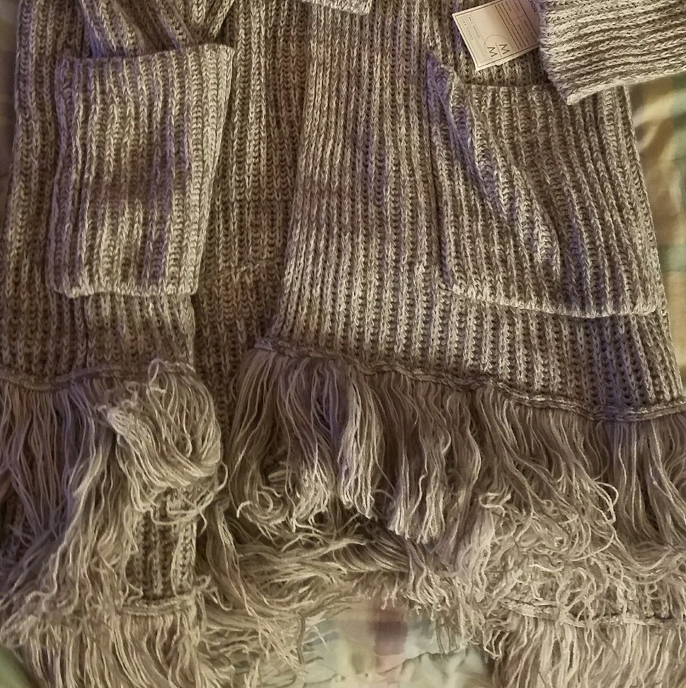 Cardigan/shrug - Picture 2 of 2
